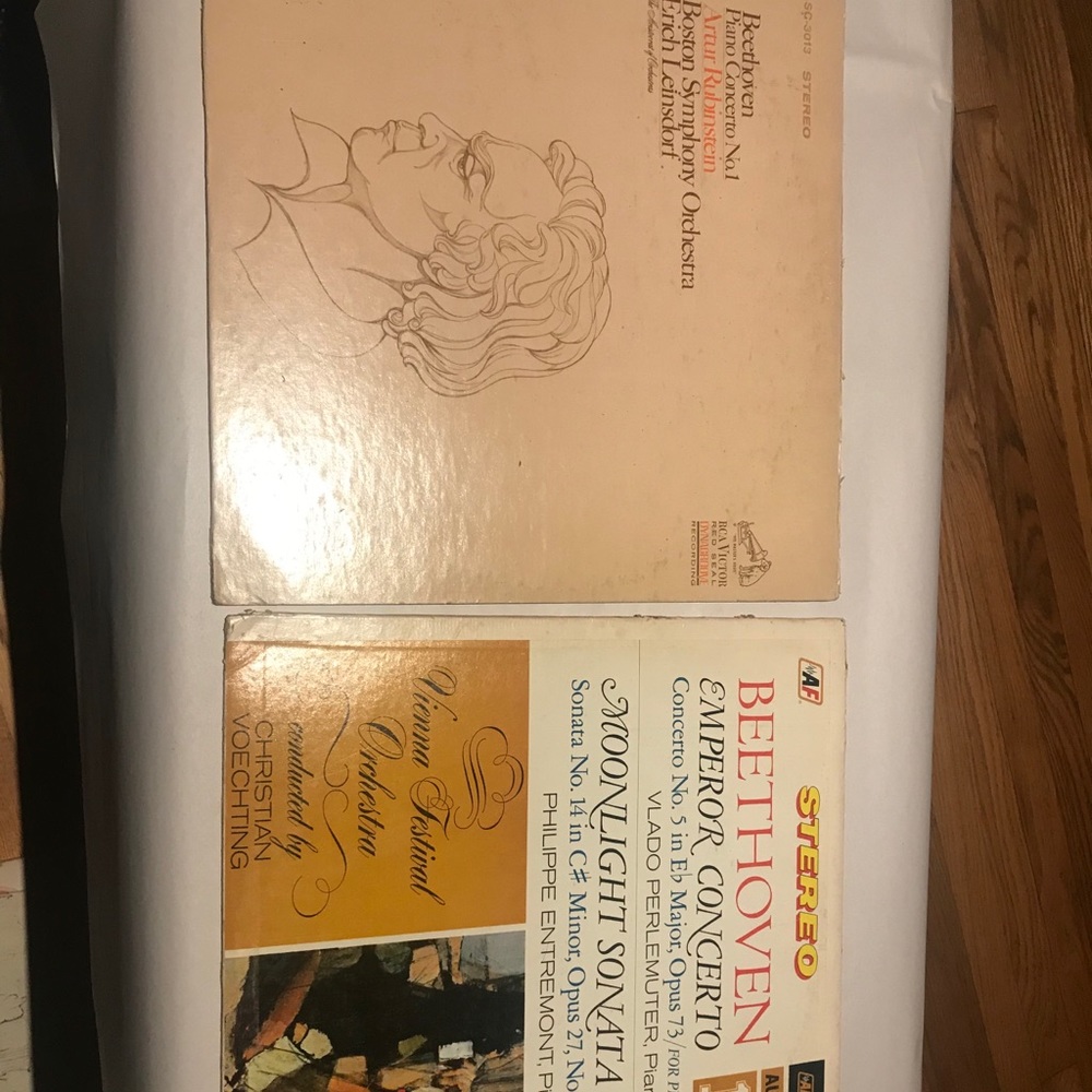 Vintage vinyl records Beethoven (2)
